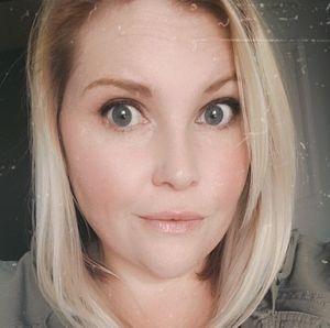 Meet your Posher, Hilliary